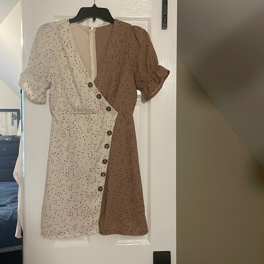 Brown/cream mini dress